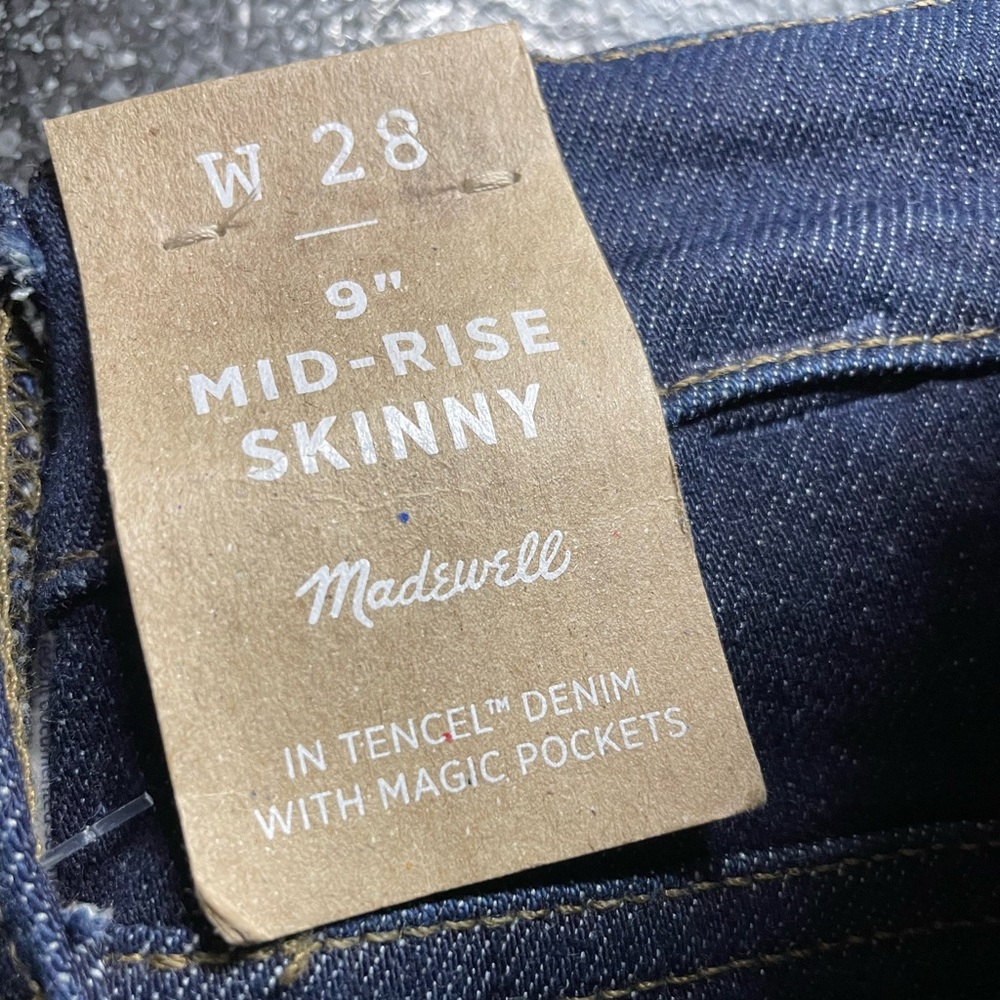 Madewell 9” mid-rise skinny jeans NWT never worn